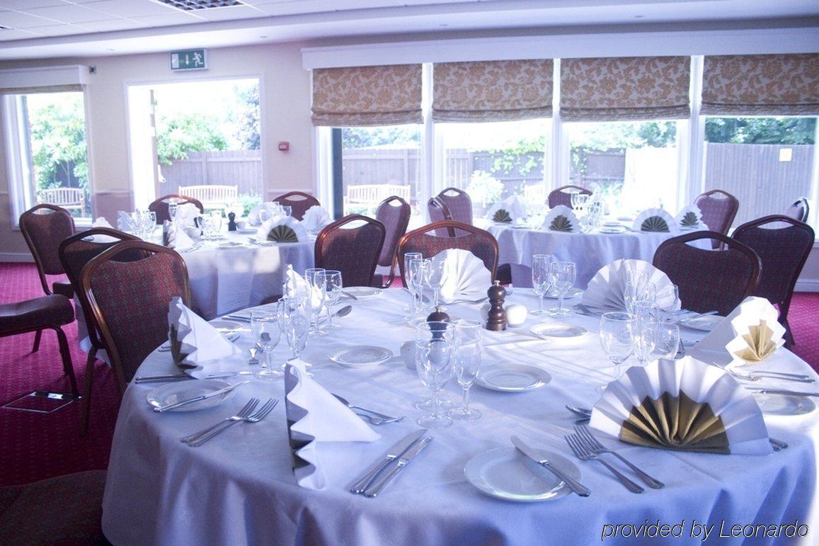 Hickstead Hotel Болни Ресторан фото